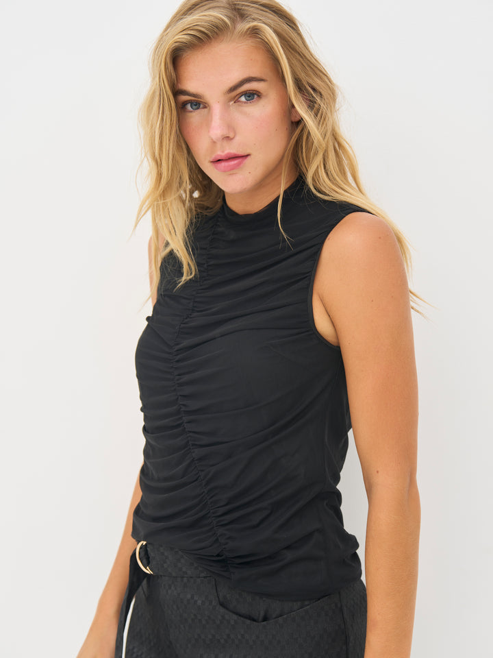 Beth top