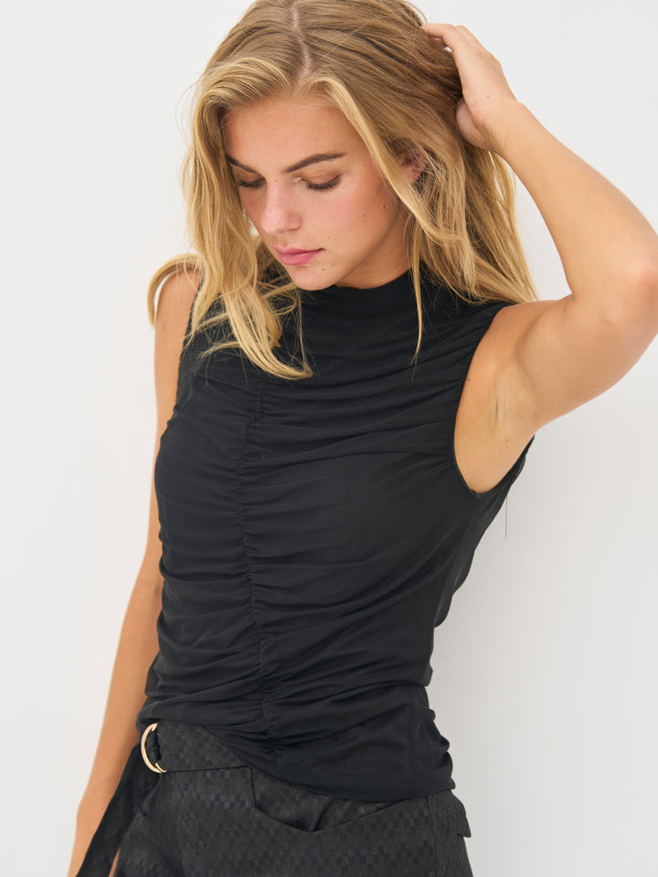 Beth top