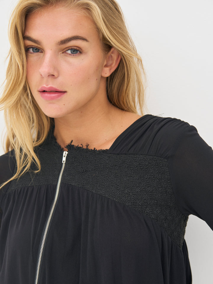 Beth blouse