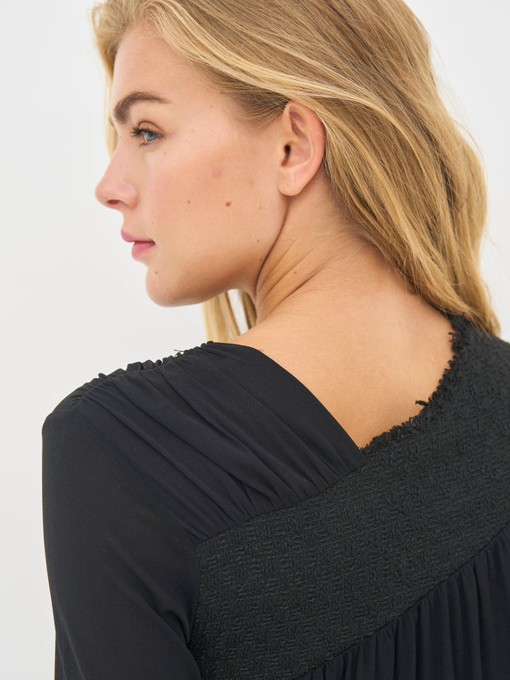 Beth blouse