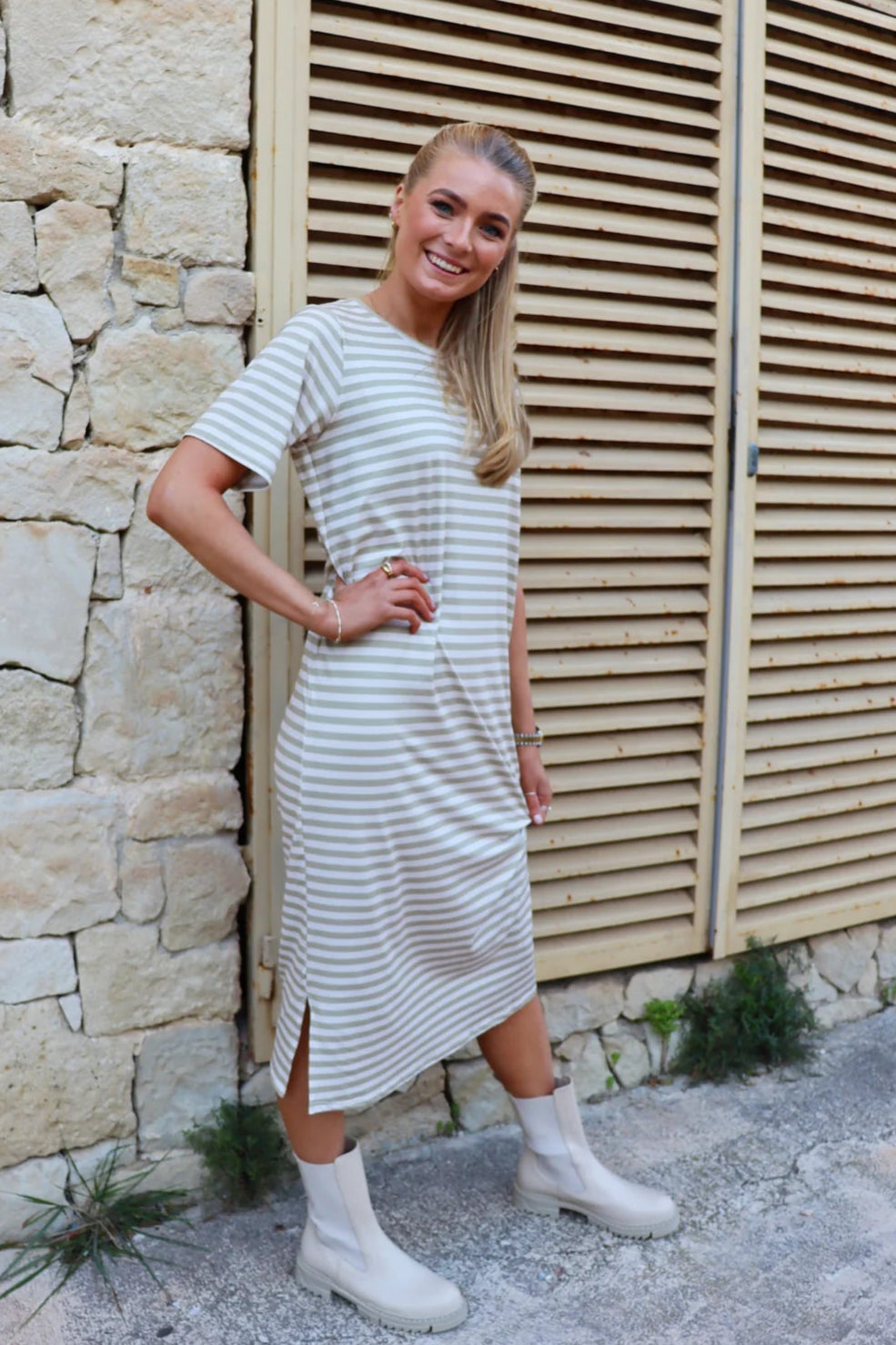 Alma T-shirt dress