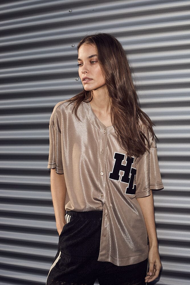 Court tee