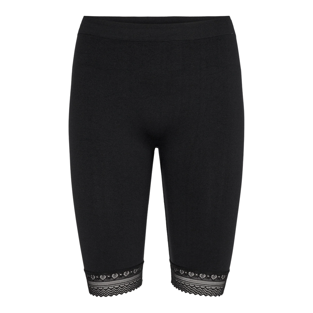 Ninna lace shorts