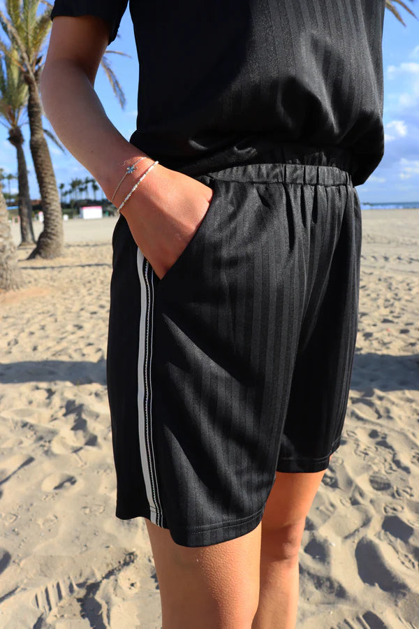 Felia shorts