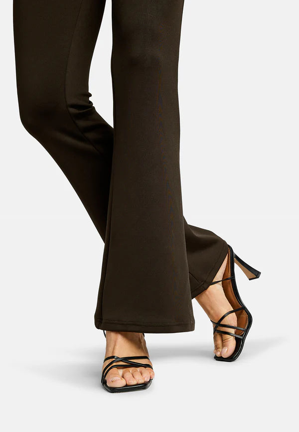 Henny flair pants