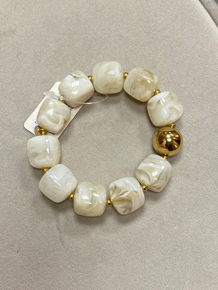 Armbond ymiskir litir