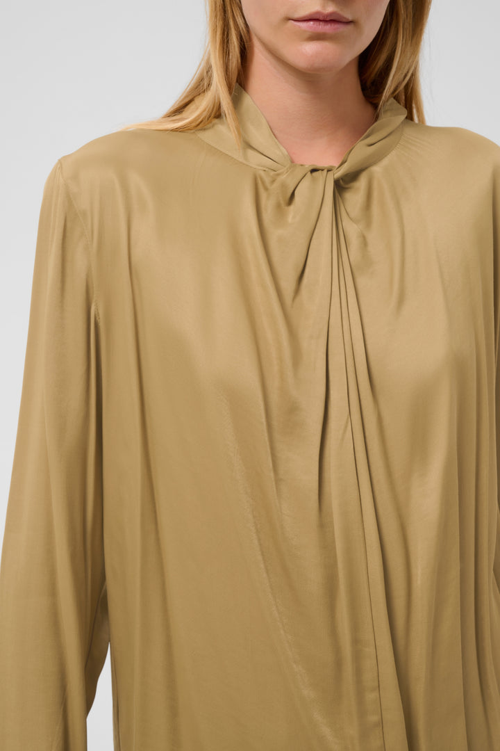 Nadeya blouse ls