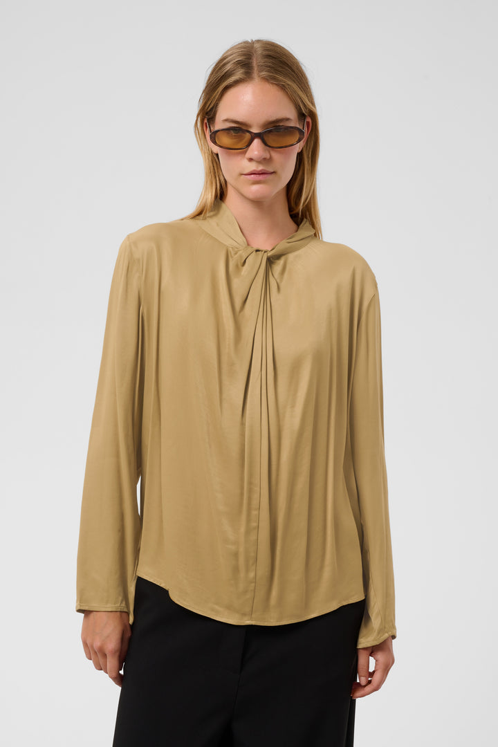 Nadeya blouse ls