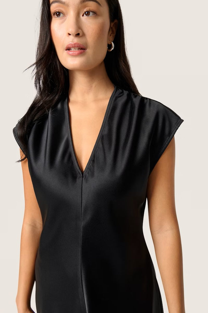 Liva midi dress