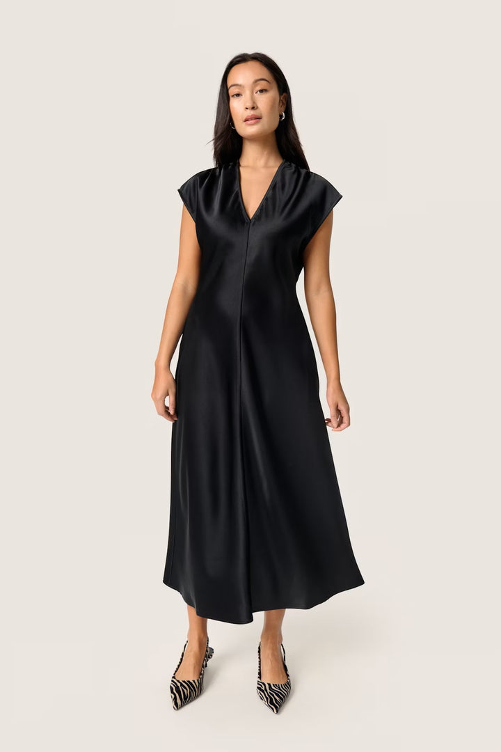 Liva midi dress