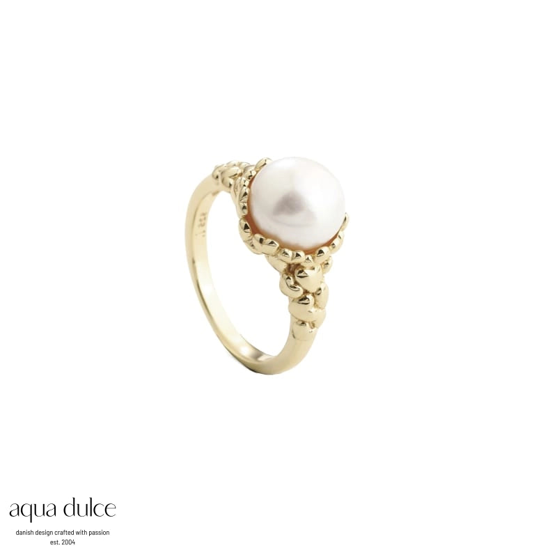 Karla pearl ring