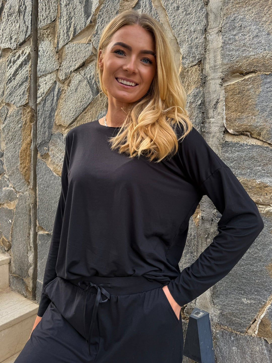 Alma ls top