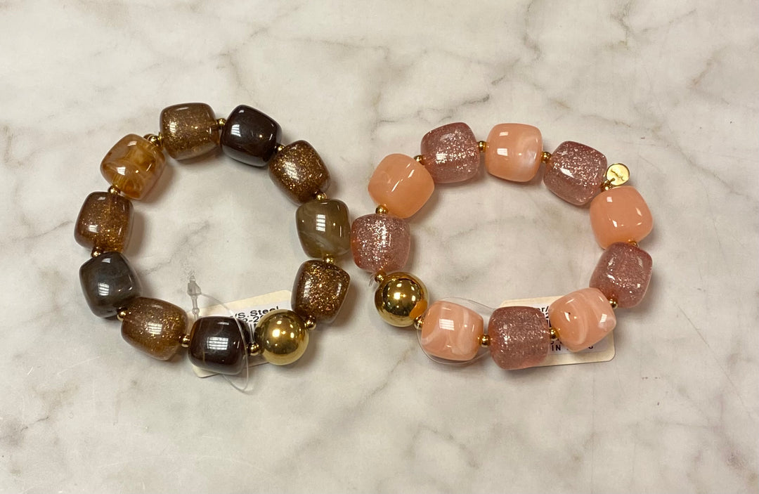 Armbond ymiskir litir