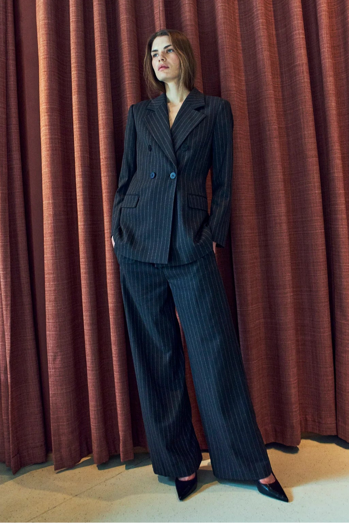 Tailor pants
