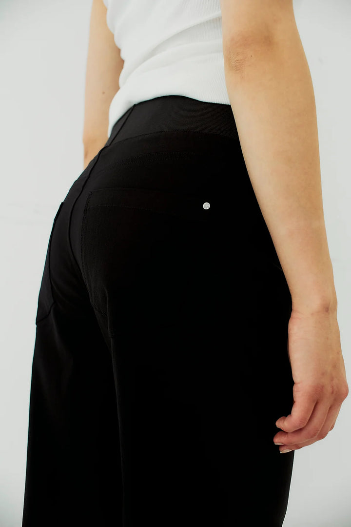 Shantal black