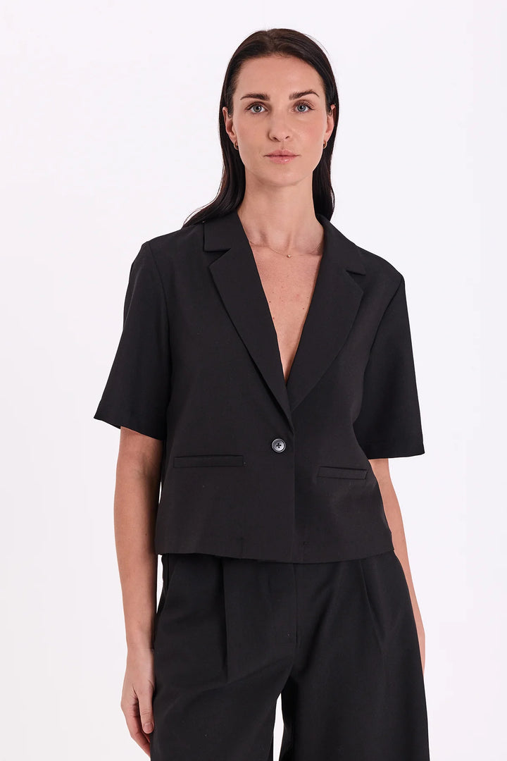 MAeve blazer