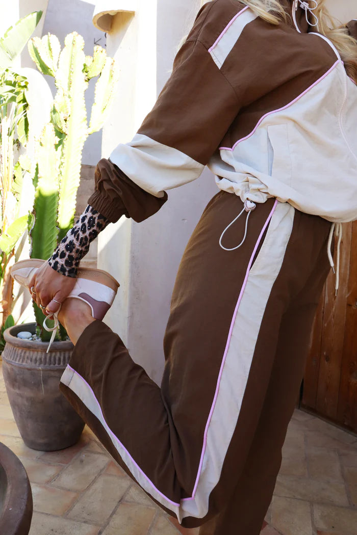Eva wide track pant