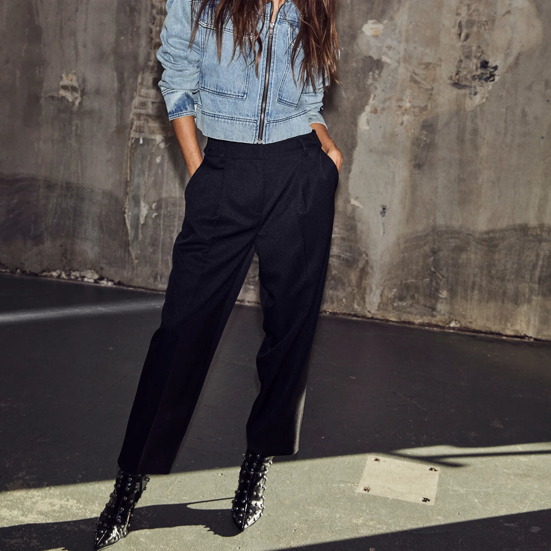 Premiere Crop Pant - Army
