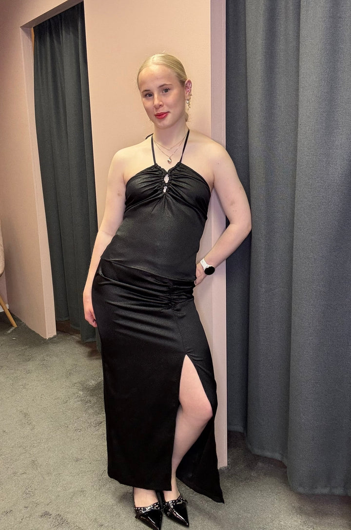 New chrisse drape slit skirt