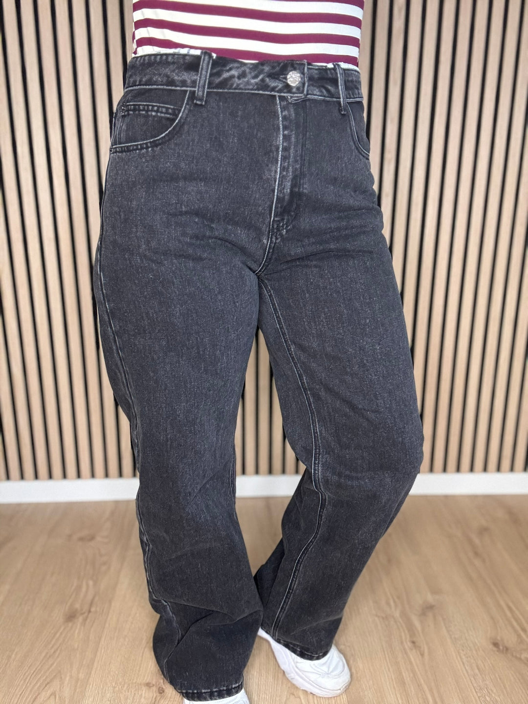 Barrel Flip Waist Jeans