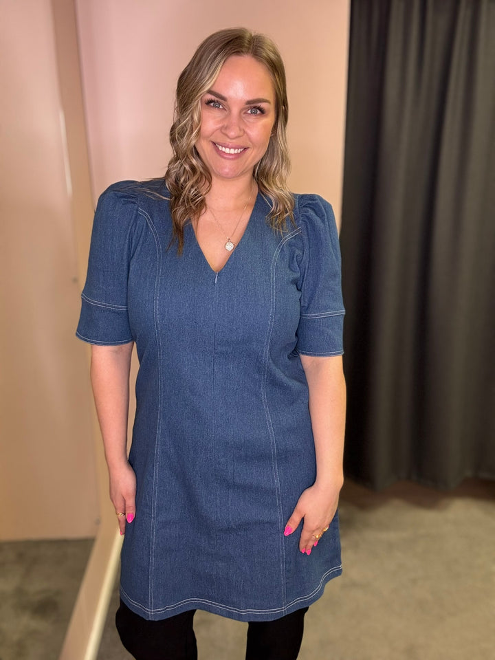 Asta ss vneck dress