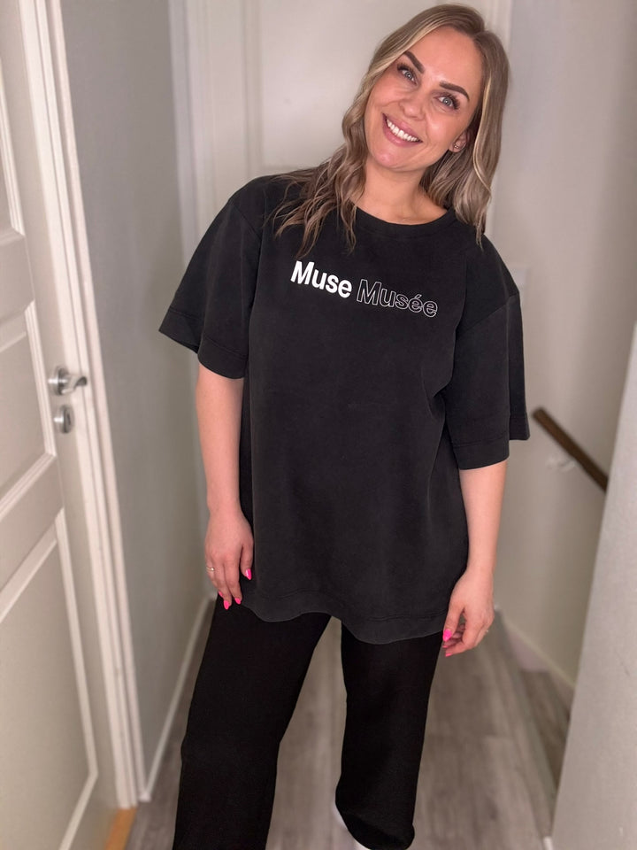 Muse Tee