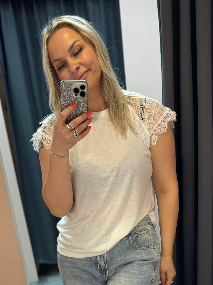 Milla lace t-shirt