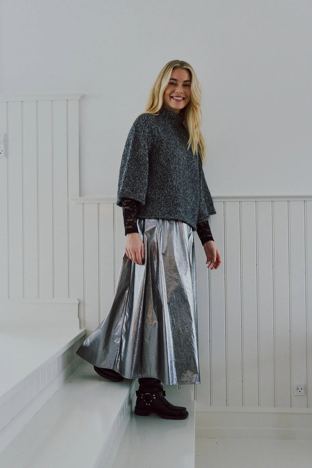 Selina cape
