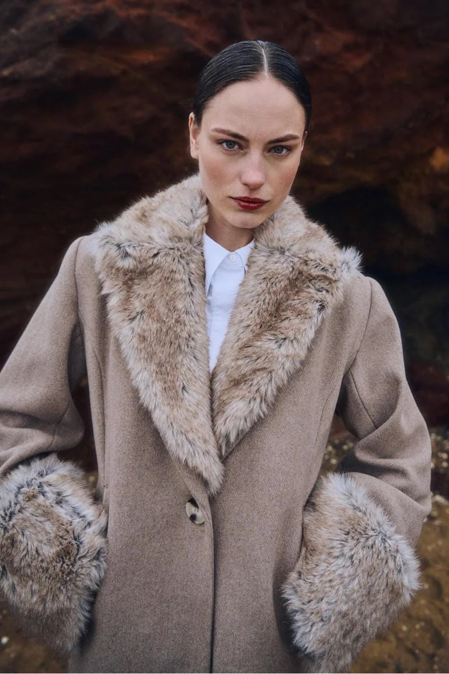 Abigail coat