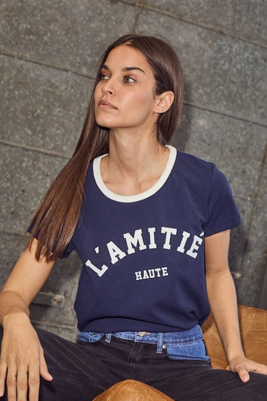 Neckline logo tee