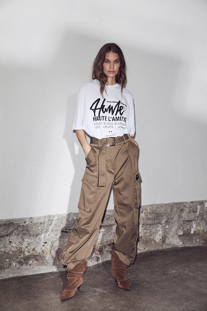 Studio loose tag tee